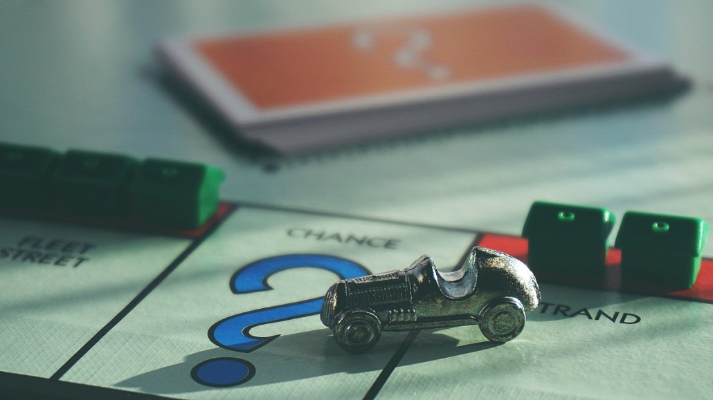 monopoly-car-piece-LR